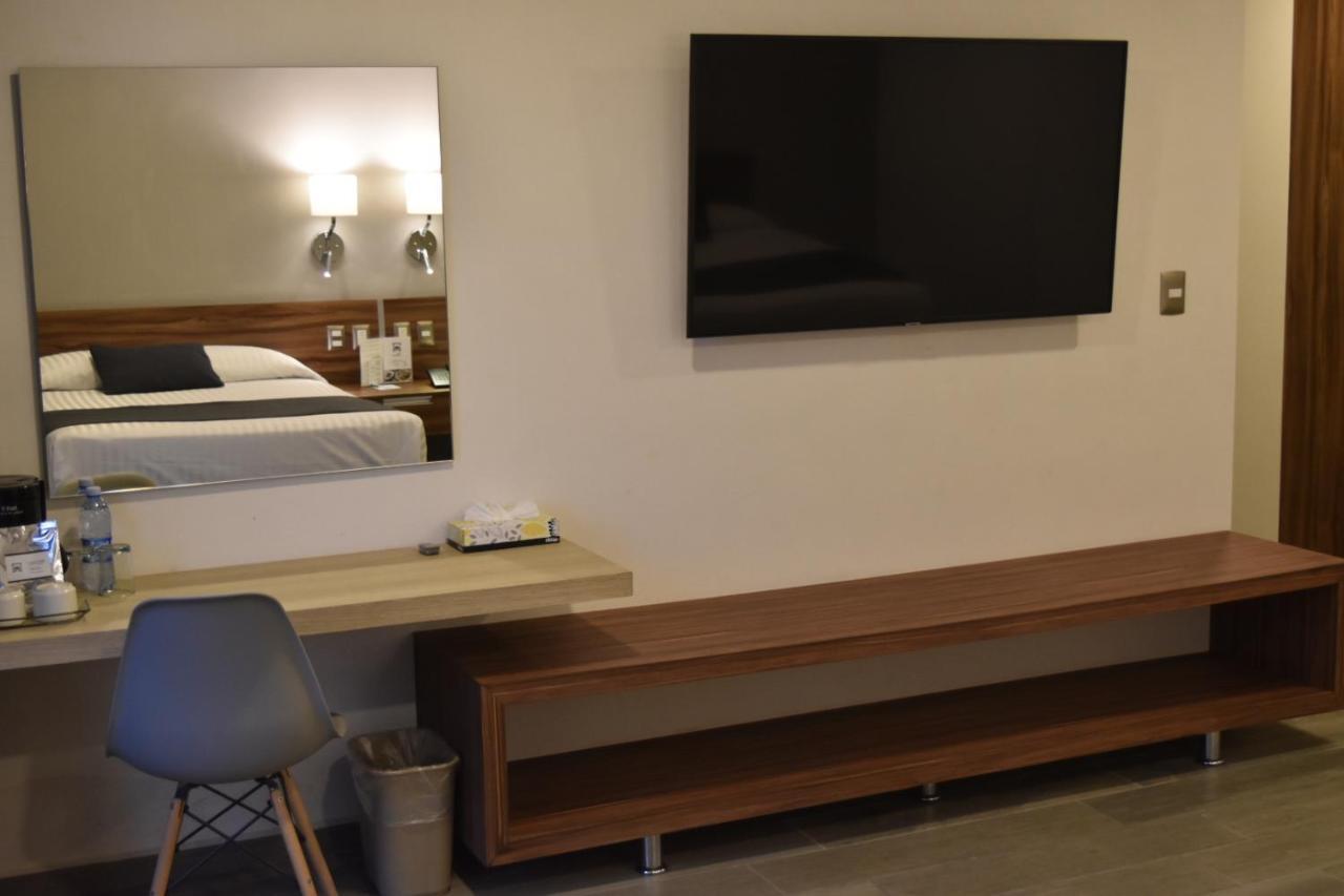 Estanza Hotel & Suites Morelia Ngoại thất bức ảnh