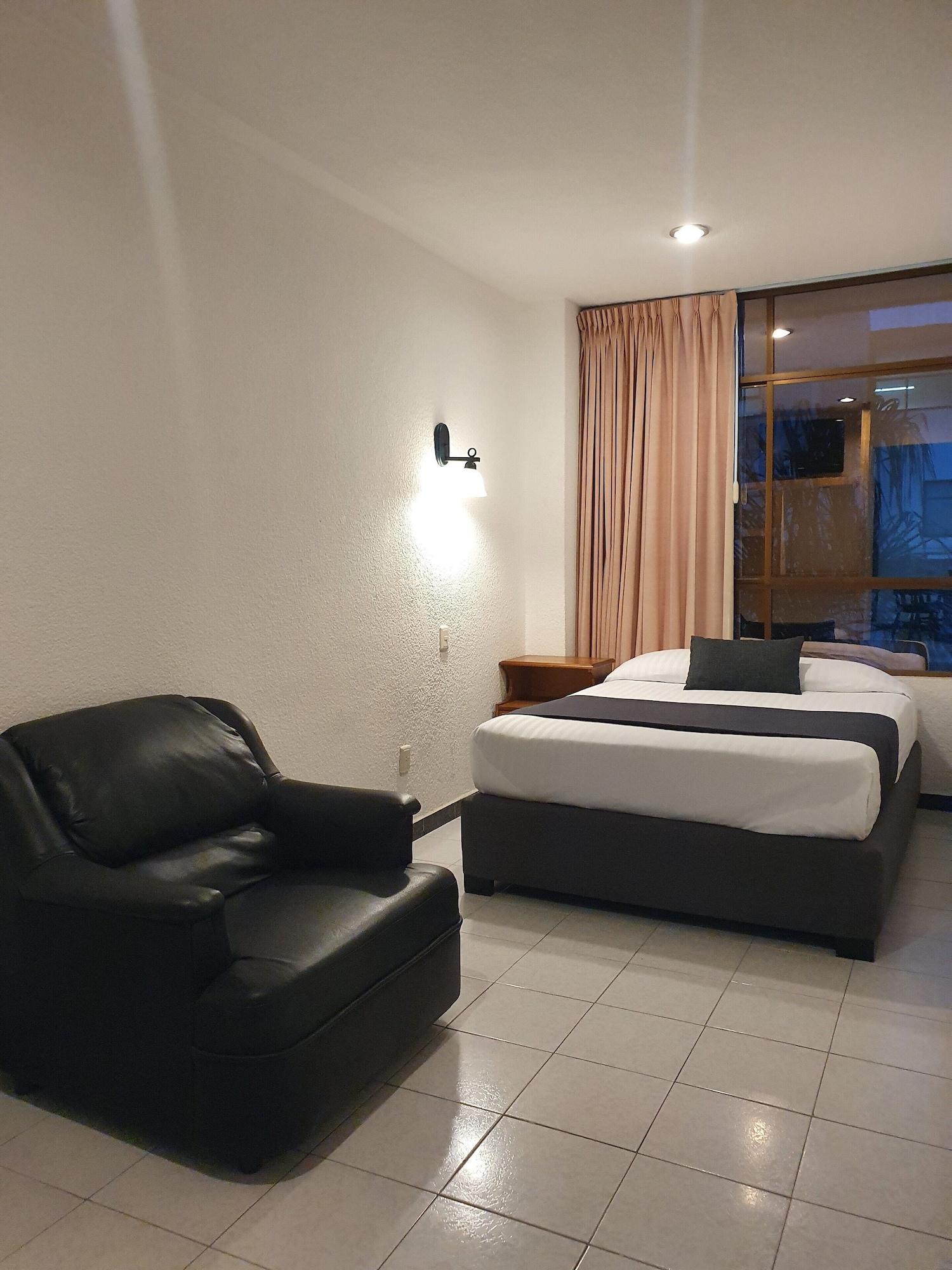 Estanza Hotel & Suites Morelia Ngoại thất bức ảnh