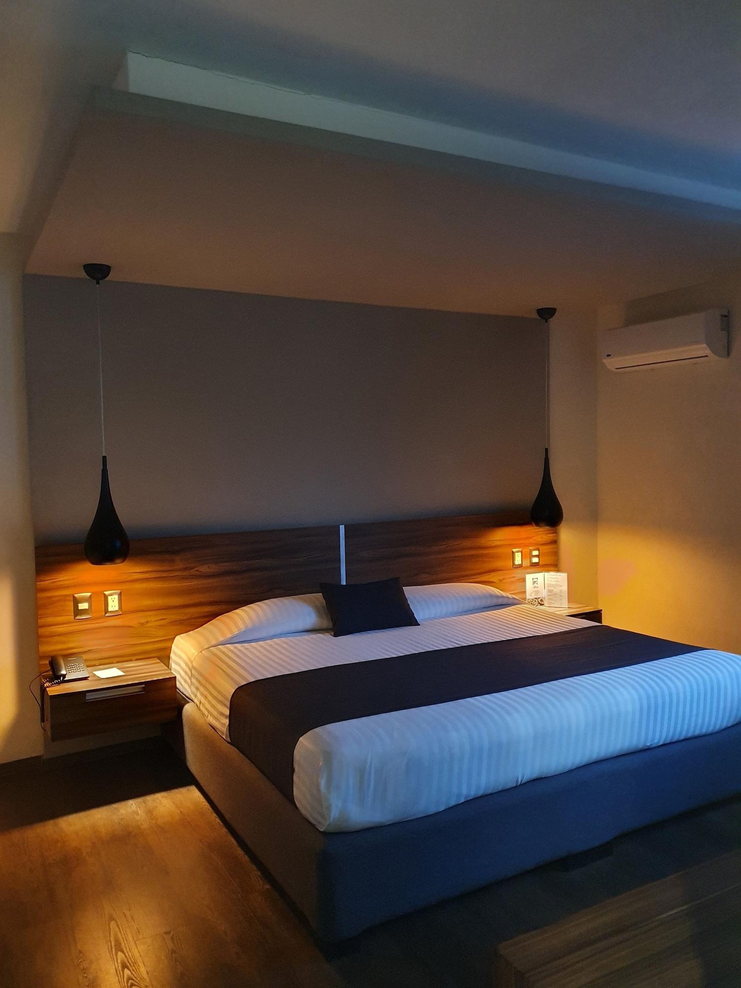 Estanza Hotel & Suites Morelia Ngoại thất bức ảnh