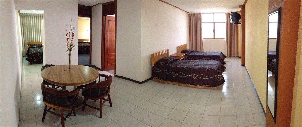 Estanza Hotel & Suites Morelia Ngoại thất bức ảnh